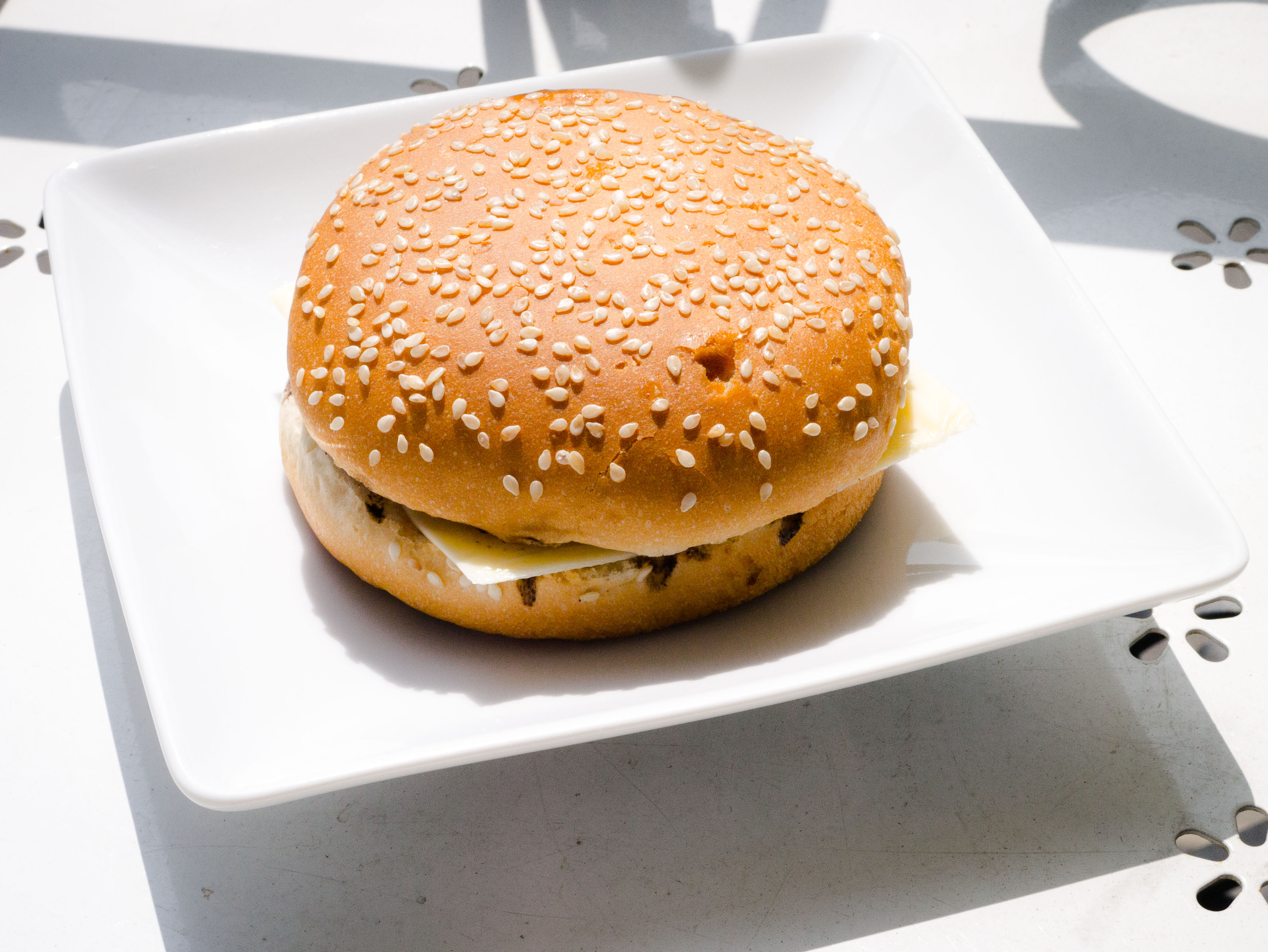 Cheeseburger-pinot-noir