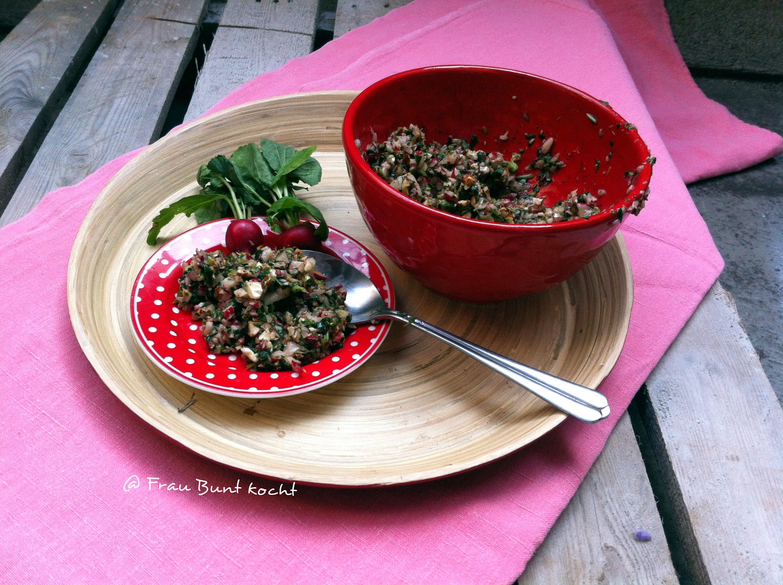 Pesto aus Radieschen mit Weinempehlung